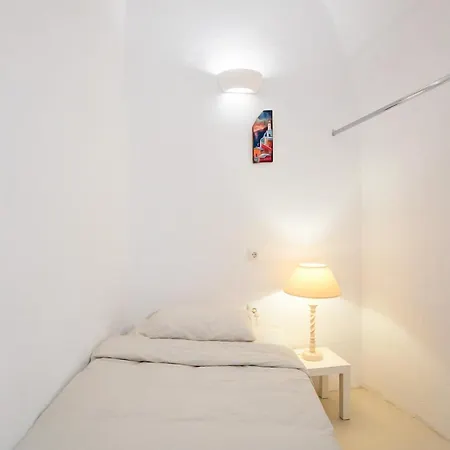 Apartment 1906 Cave