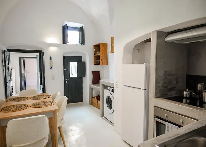 1906 Cave 피르고스