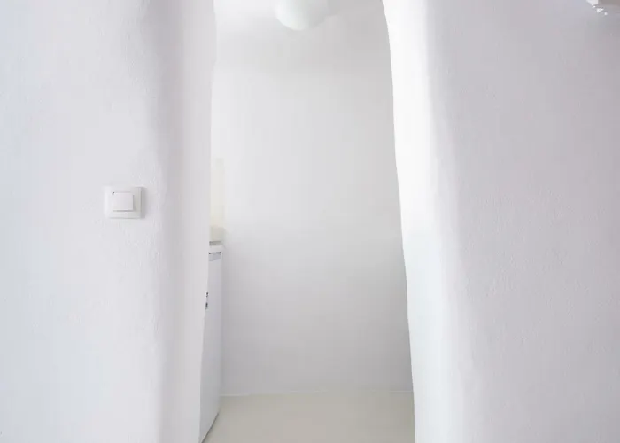 1906 Cave * 피르고스