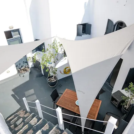1906 Cave Apartman *