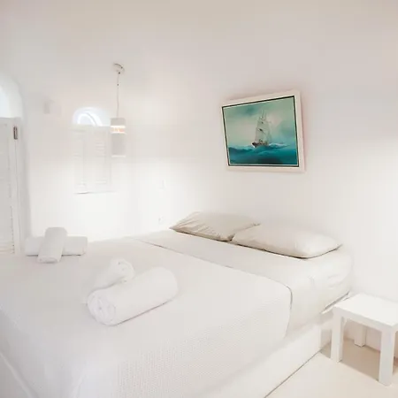 1906 Cave Apartament Pýrgos