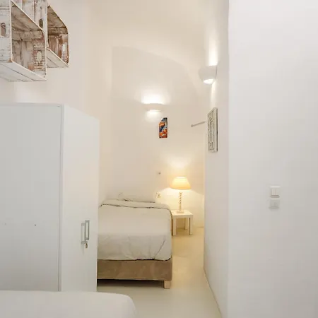 1906 Cave Appartement Pýrgos